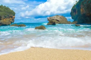 Beaches in Yogyakarta Offering Stunning Views and a Peaceful Atmosphere