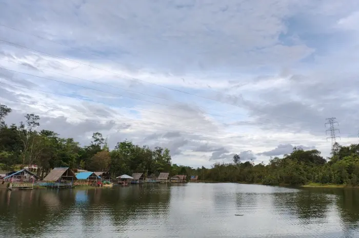 Belibis Sanggau Lake, an Exotic Lake in West Kalimantan Equipped with Exciting Rides